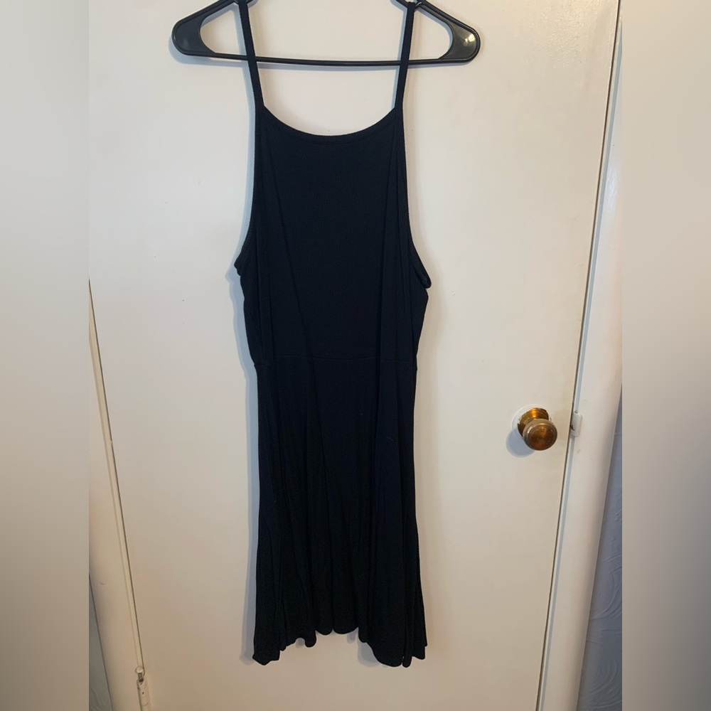 Forever 21 Black Tank Flowy Dress with Elastic Middle